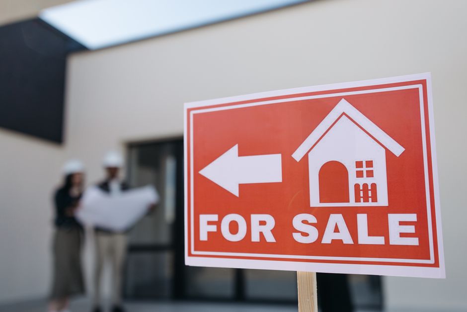 How Do I Find, Join, and Manage Waiting Lists for Affordable Senior Apartments?